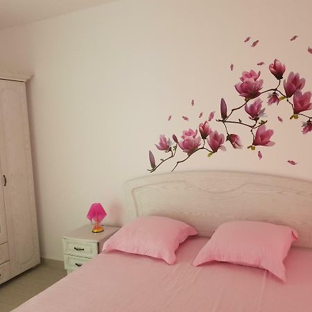 Rubik Apartament 마마이아 외부 사진