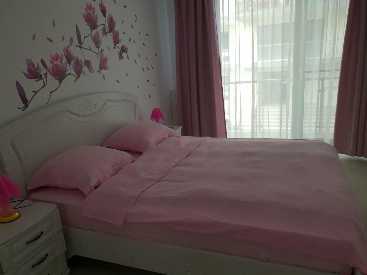 Rubik Apartament 마마이아 외부 사진