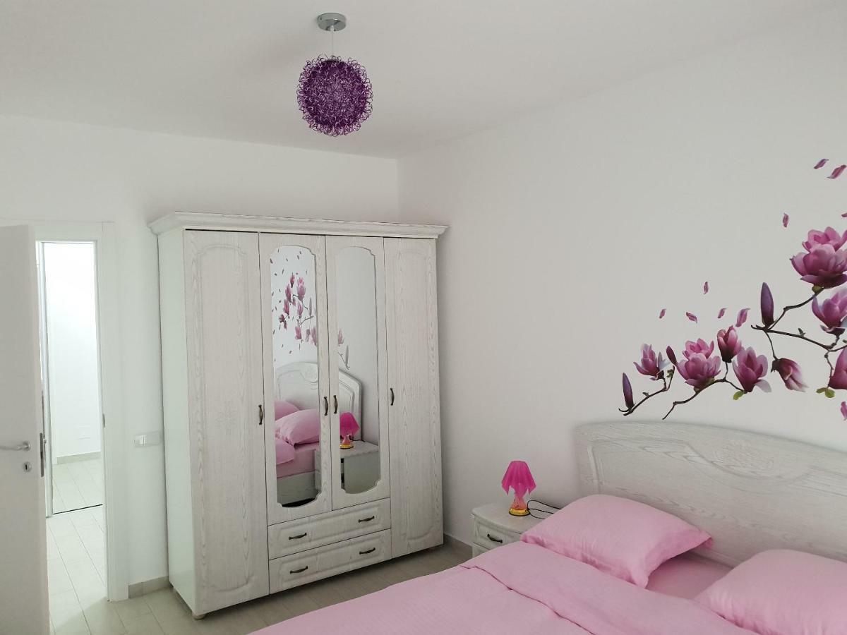 Rubik Apartament 마마이아 외부 사진